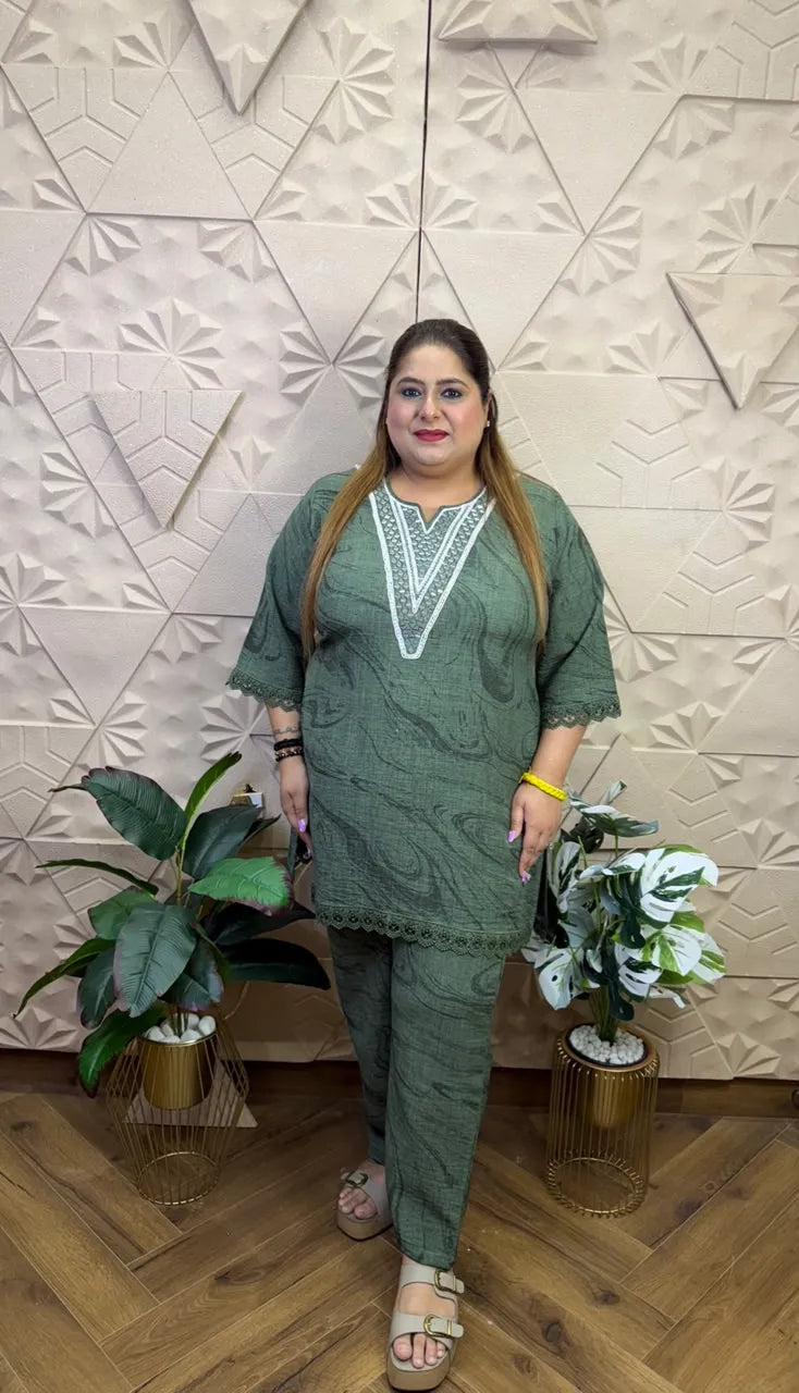 Kainaat Marble Cord Set - View 2