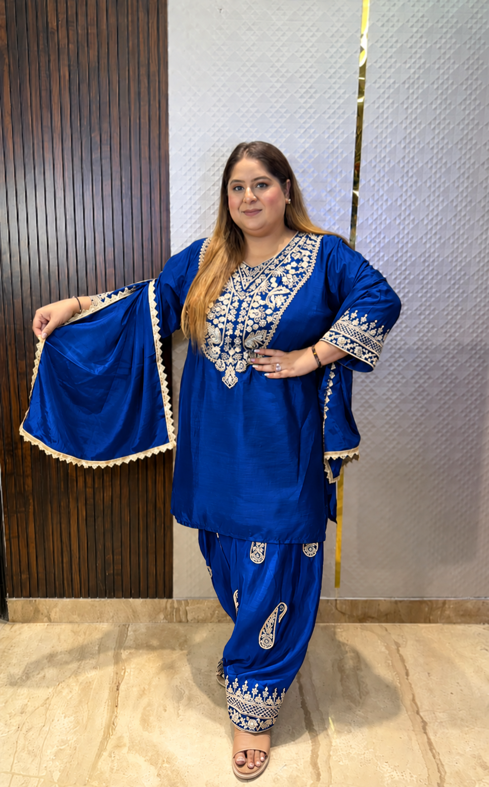 Shahana Farshi Suit Set