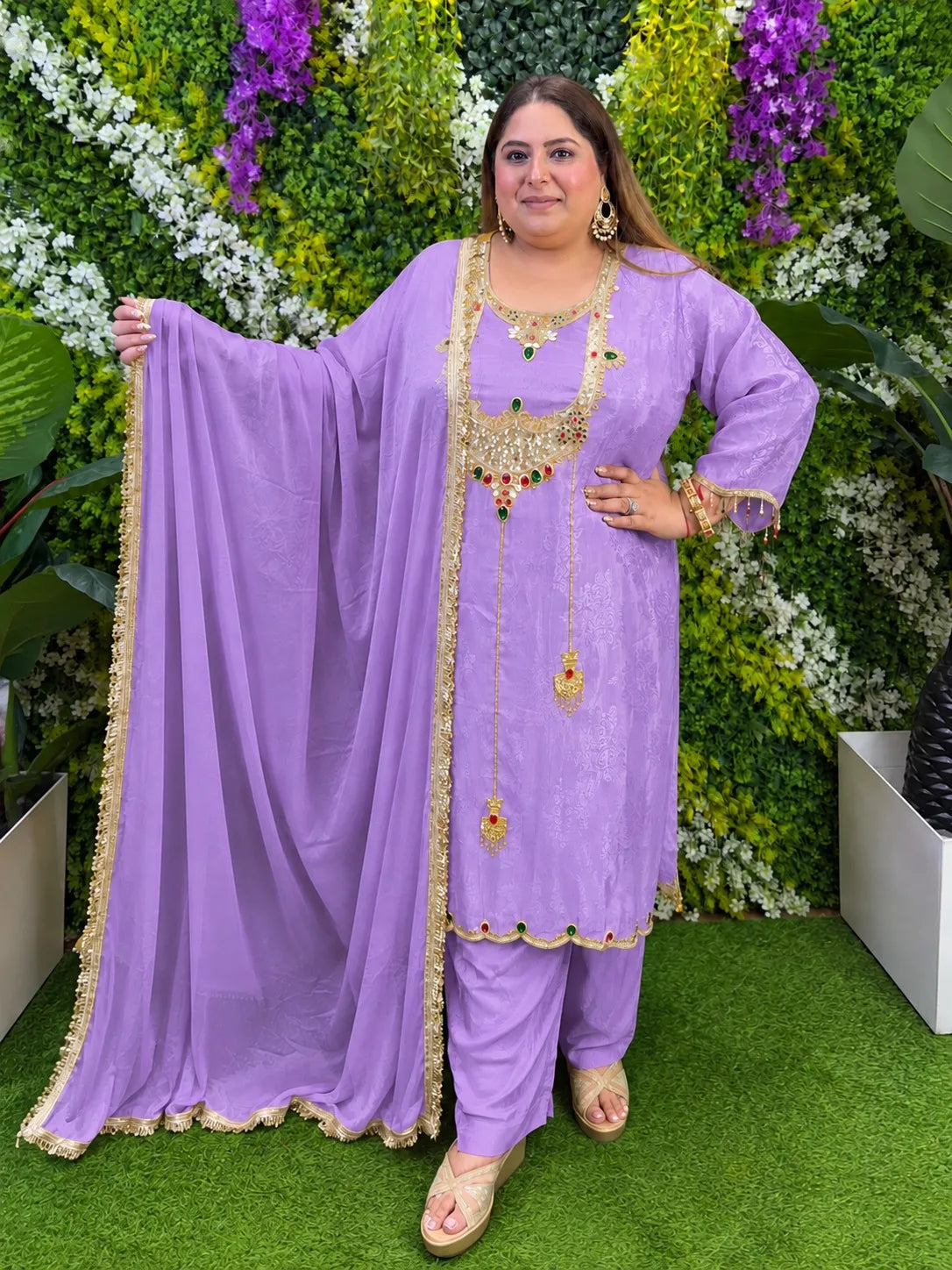 Gulnoor Suit Set