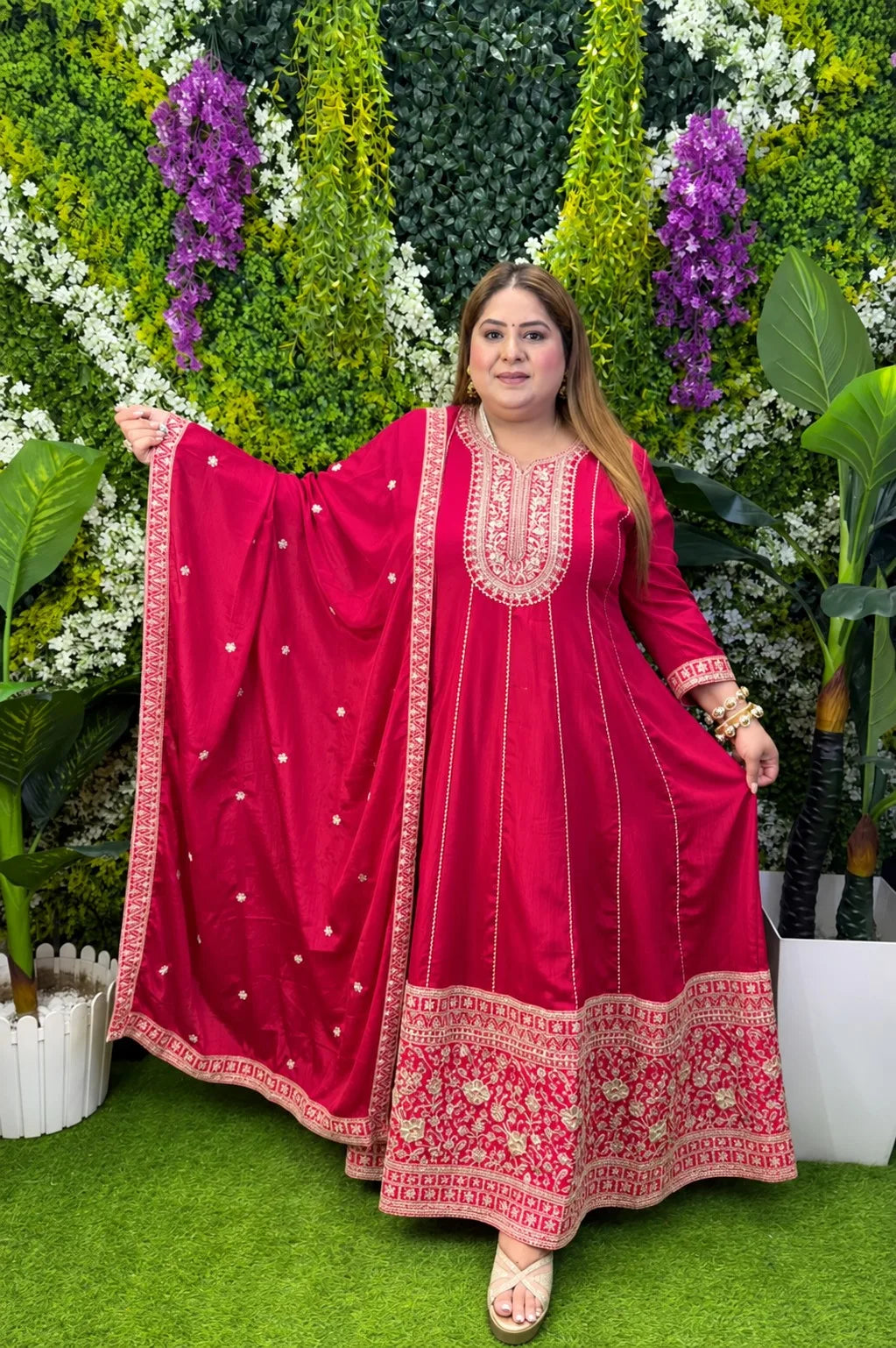 Darbar Grace Anarkali
