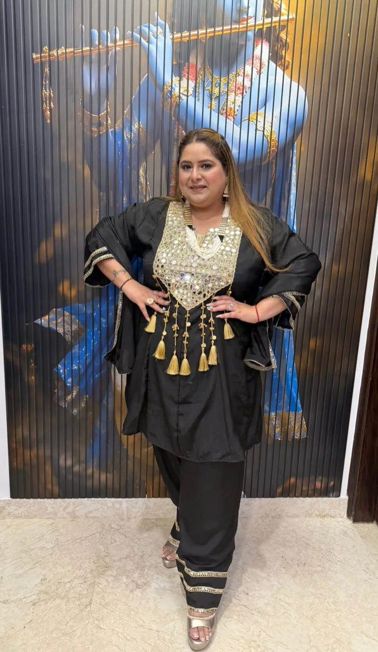 Siyah Farshi Suit