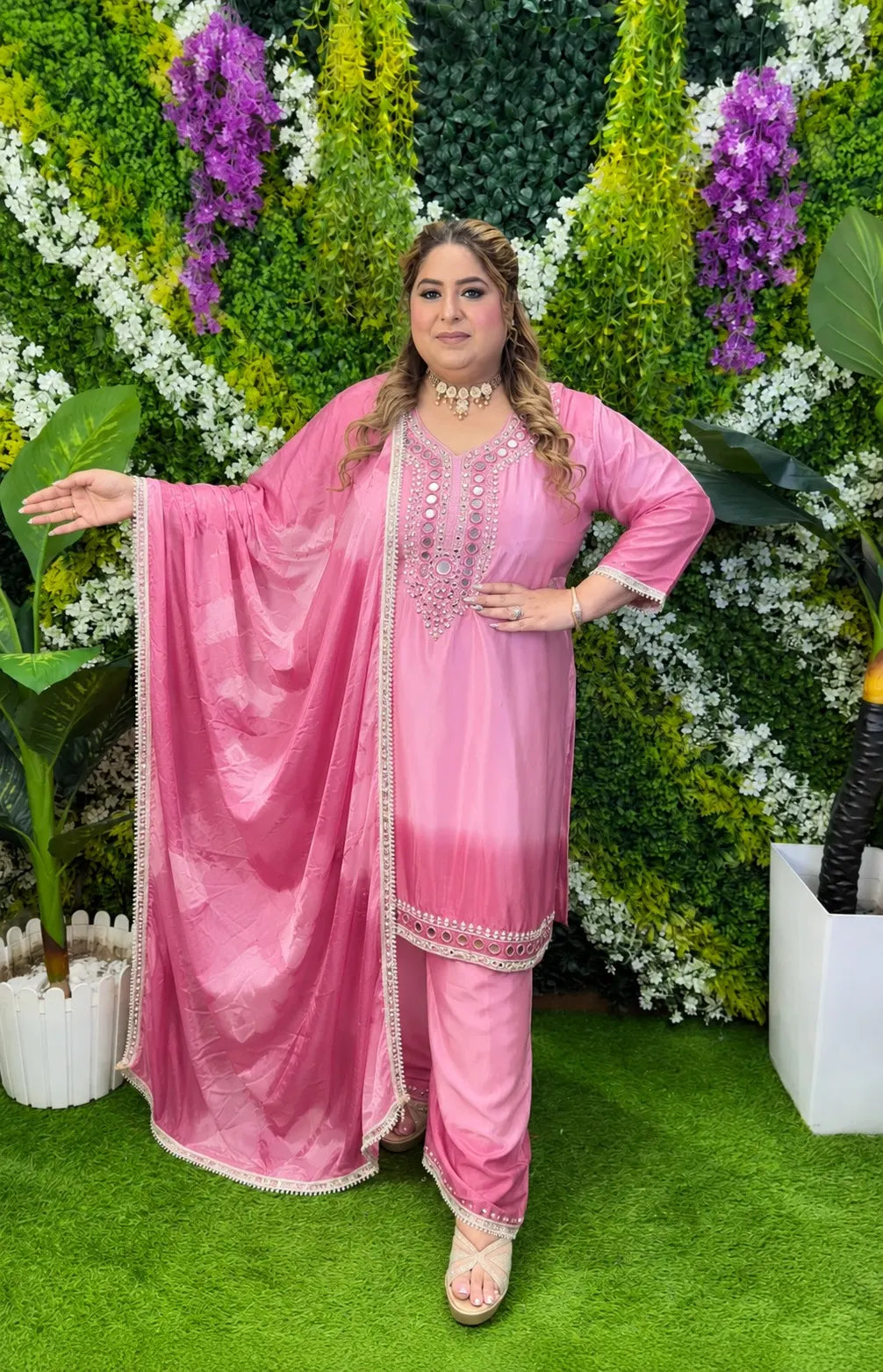 Adaara Suit Set